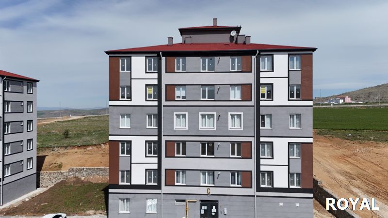 ROYAL'DEN ARAŞTIRMA HASTANESİNE KOMŞU SATILIK 2+1 DAİRE 2.KAT KUZEY-BATI CEPHE !