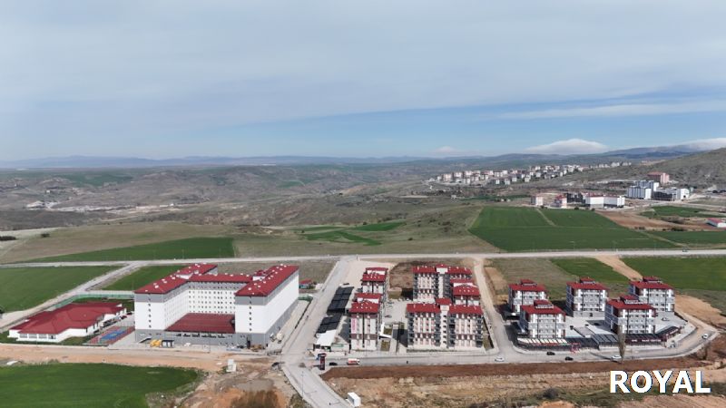 ROYAL'DEN ARAŞTIRMA HASTANESİNE KOMŞU SATILIK 2+1 DAİRE 2.KAT KUZEY-BATI CEPHE !