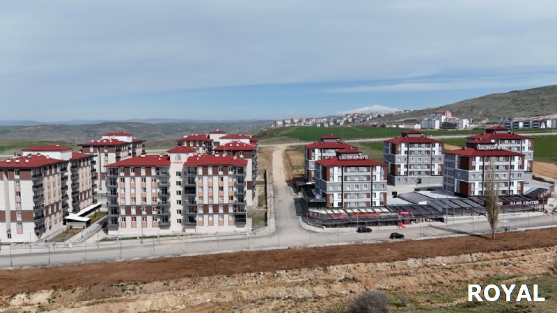 ROYAL'DEN ARAŞTIRMA HASTANESİNE KOMŞU SATILIK 2+1 DAİRE 2.KAT KUZEY-BATI CEPHE !