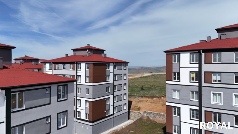 ROYAL'DEN ARAŞTIRMA HASTANESİNE KOMŞU SATILIK 2+1 DAİRE 2.KAT KUZEY-BATI CEPHE !