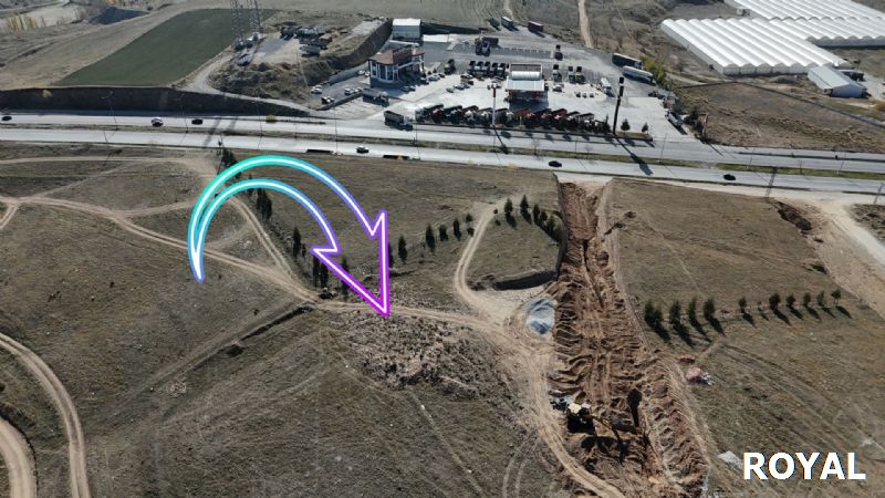  Millet Bahçesi KARŞISINDA SATILIK VİLLA ARSASI