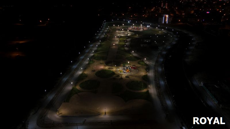 ROYAL'DEN YEMENOĞLUNDA 3 CEPHELİ, CAM BALKONLU, ARAKAT 3+1 LÜKS DAİRE